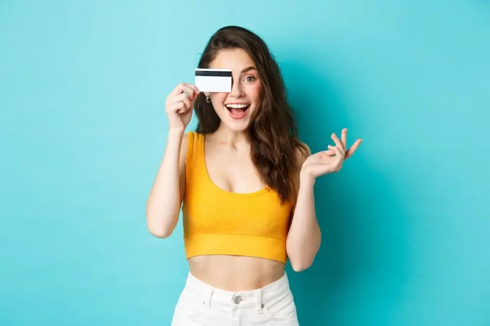 Деньги в долг без карты срочно: возможности и рекомендации